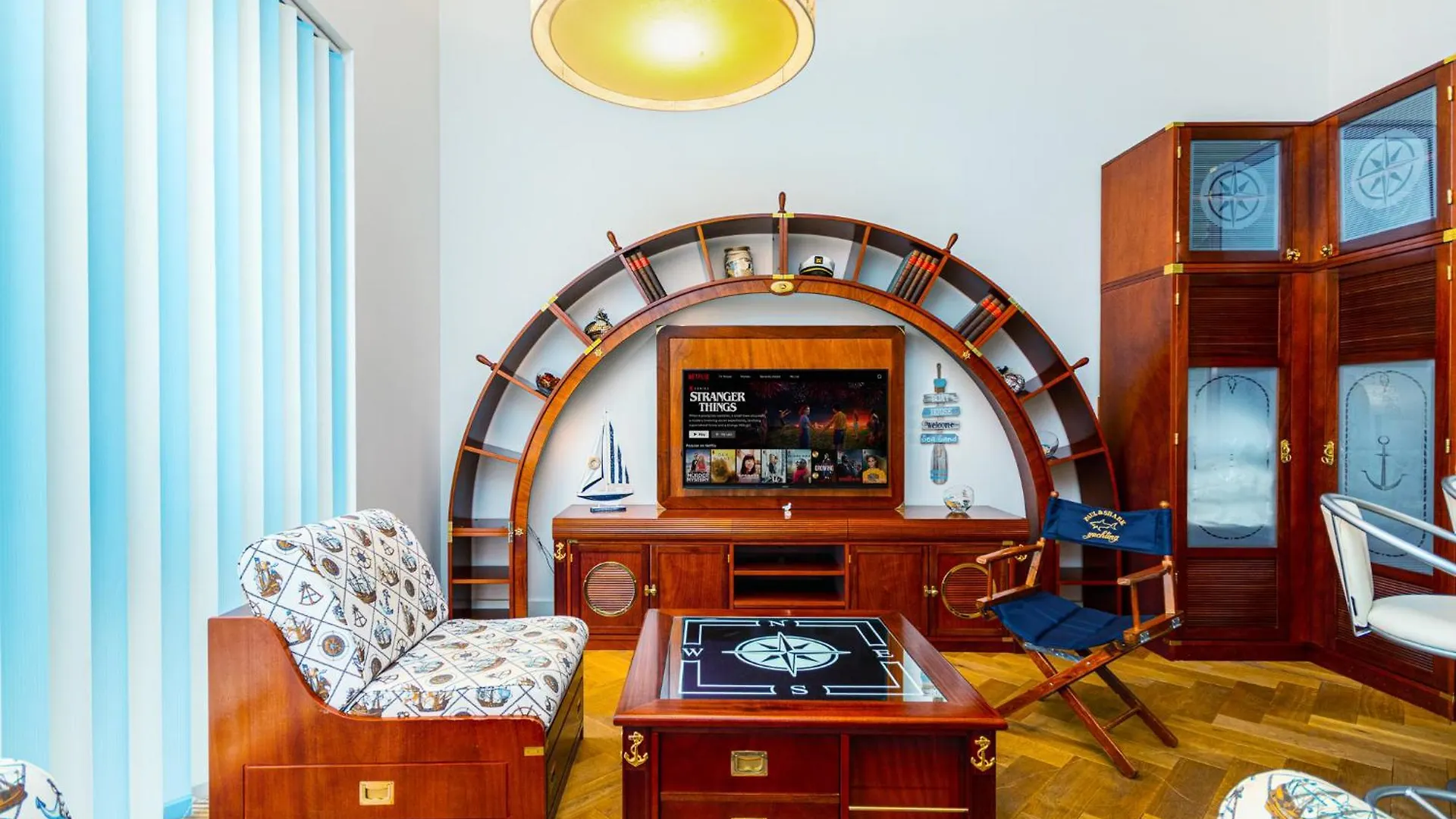 Central Luxury Yacht-Style Old Town Praga